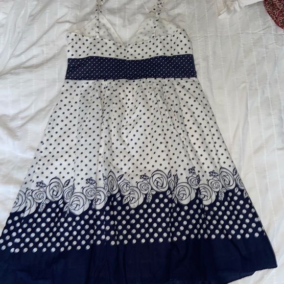 Navy blue and white floral dress - Picture 4 of 5